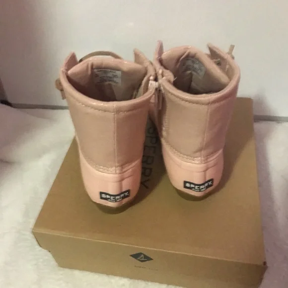 Pink,size:2,Sperry boots - Picture 1 of 3